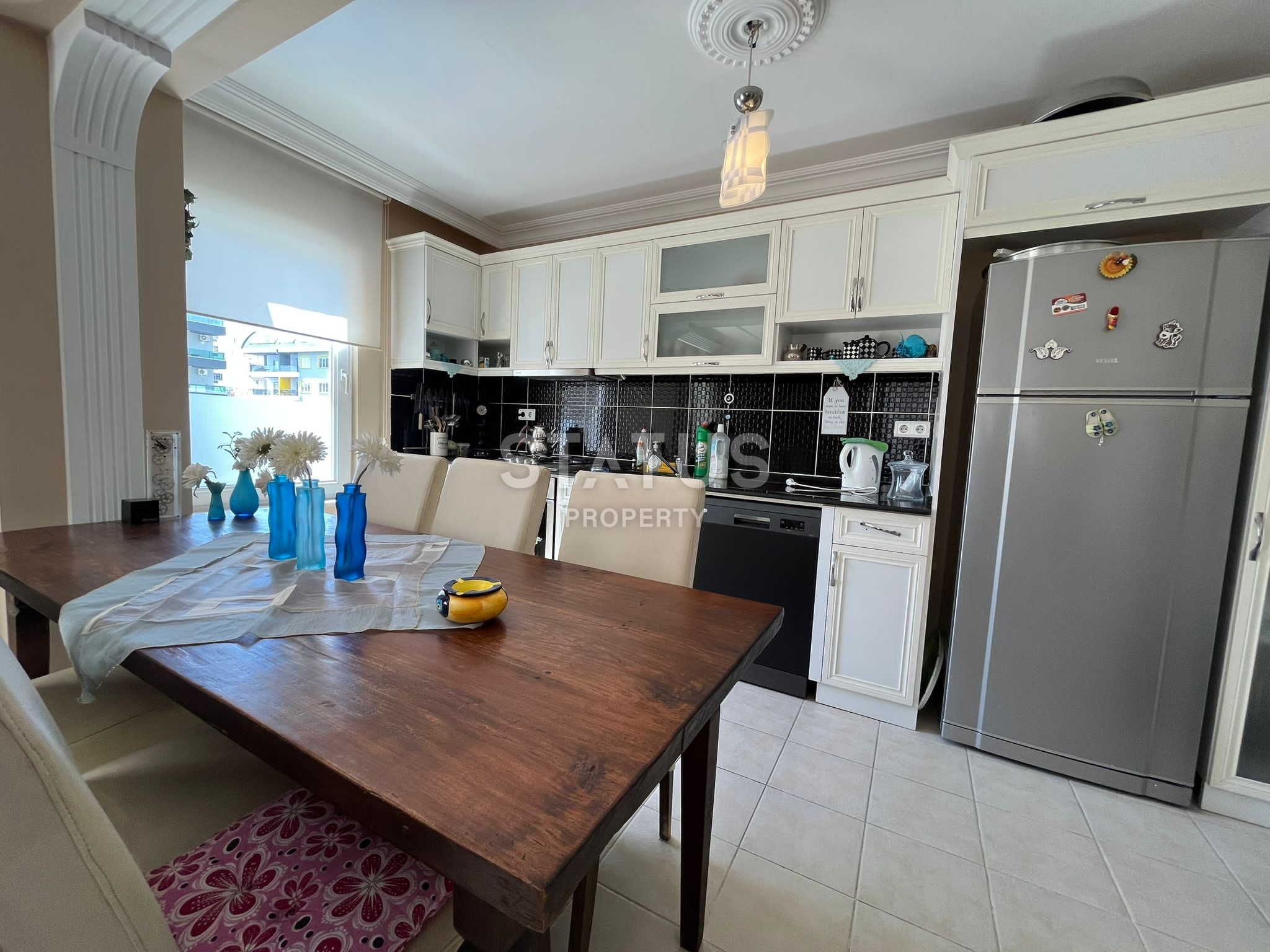 Furnished four-room apartment by the sea in Mahmutlar. 145m2 фото 8