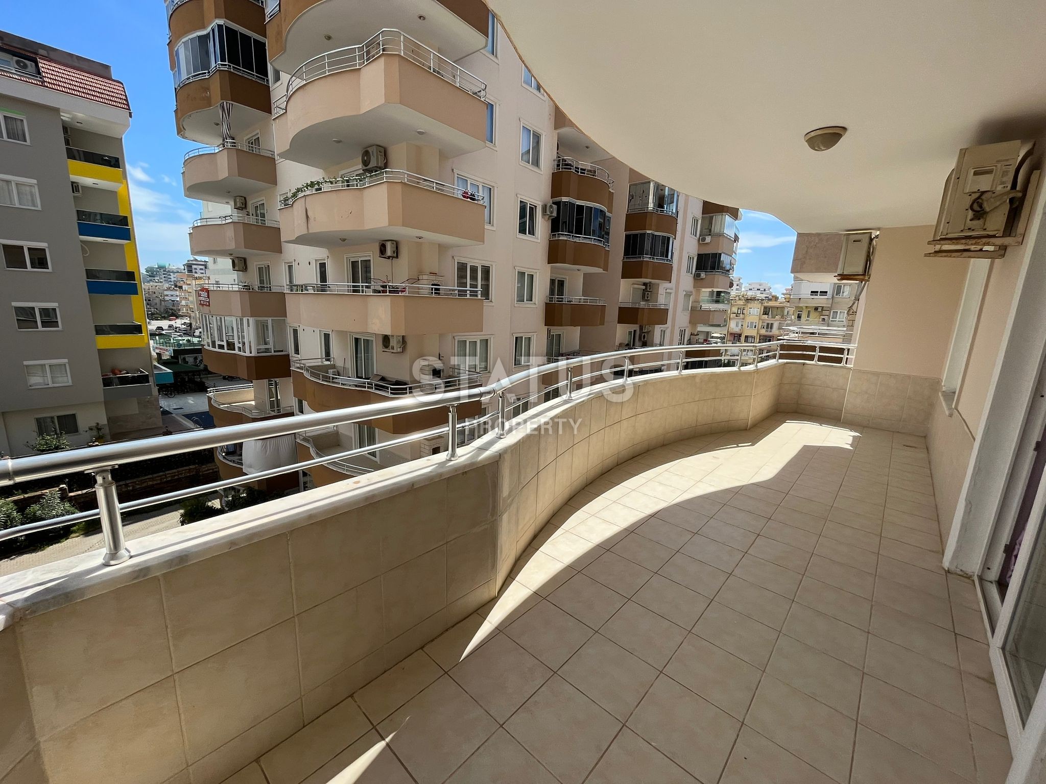 Furnished four-room apartment by the sea in Mahmutlar. 145m2 фото 16