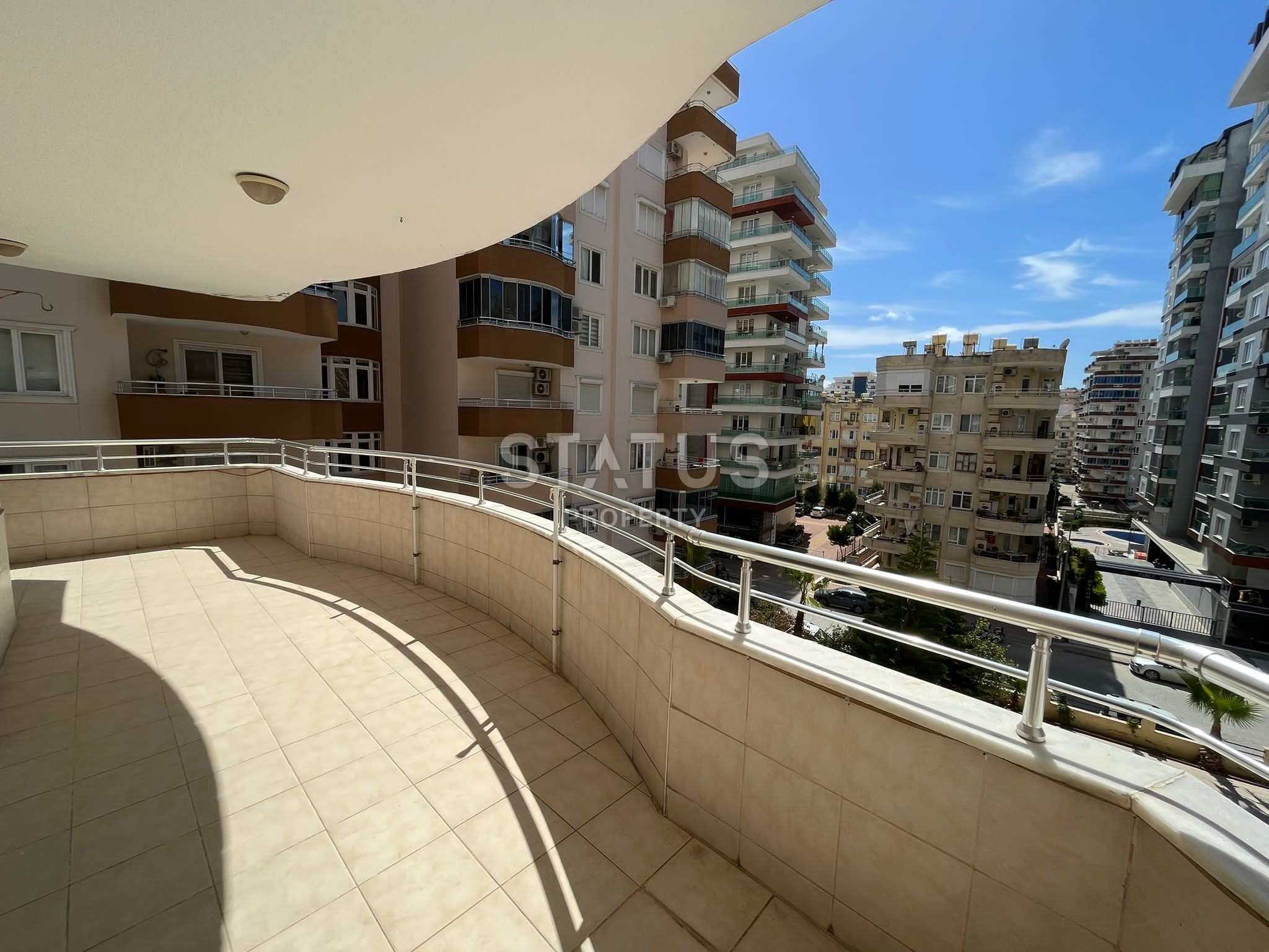Furnished four-room apartment by the sea in Mahmutlar. 145m2 фото 24
