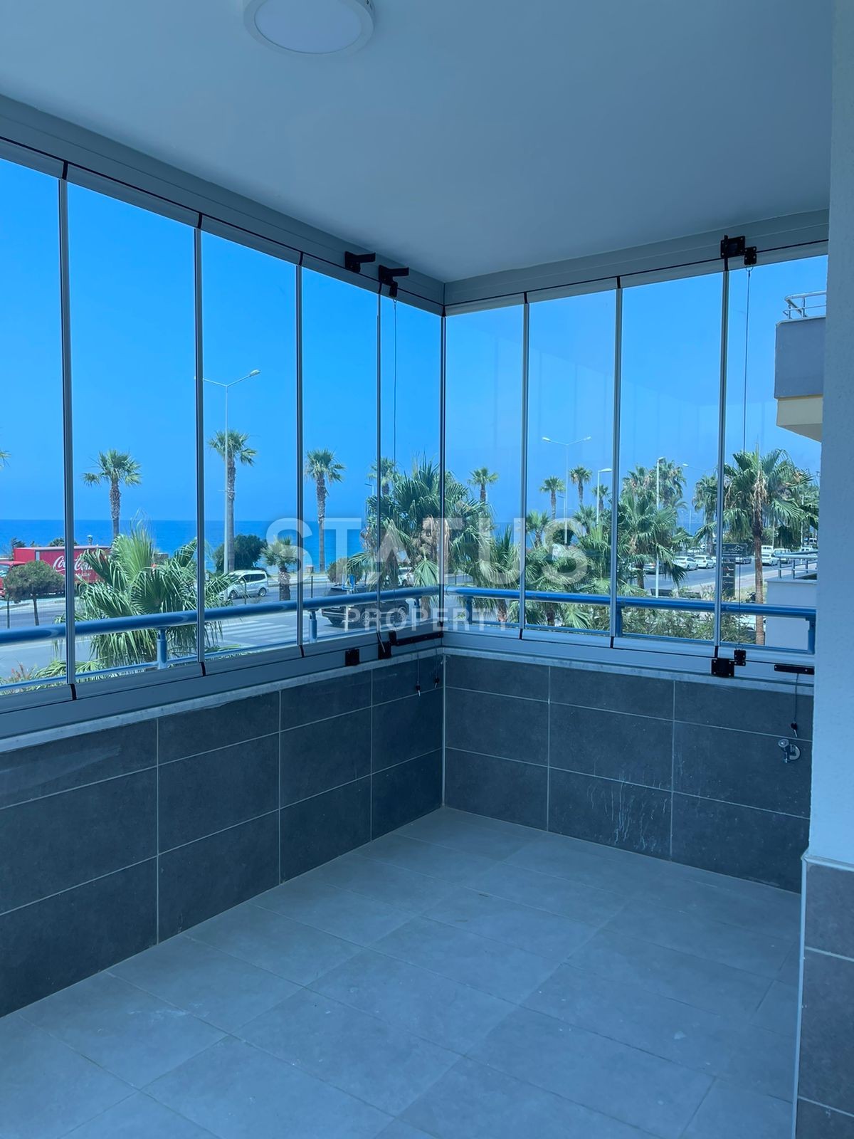 Просторная светлая квартира 3+1  на первой линии с видом на море в Махмутларе , 213м2 фото 11