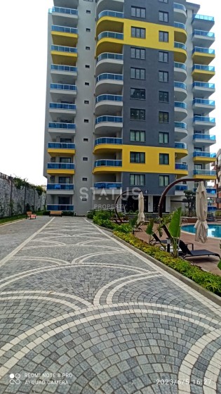 Трехкомнатные апартаменты 2+1 в роскошном комплексе в Махмутларе , 70м2 фото 1