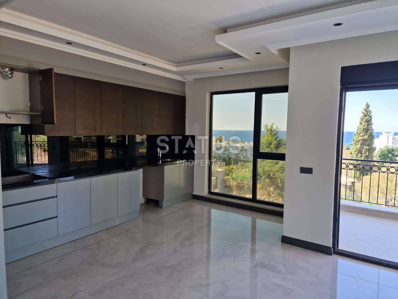 Luxurious view apartments in a luxury complex overlooking the sea. 92m2 фото 4