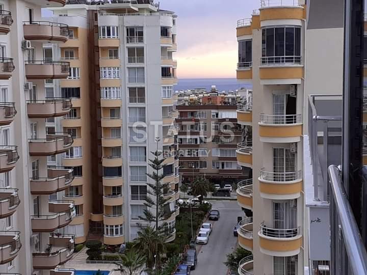 Меблированная двухкомнатная квартира с видом на море и горы, 65 м2 фото 7