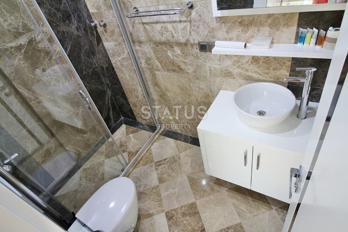 Двухэтажная просторная вилла 5+1 с собственным садом и бассейнов в районе Каргыджак, 280м2 фото 6