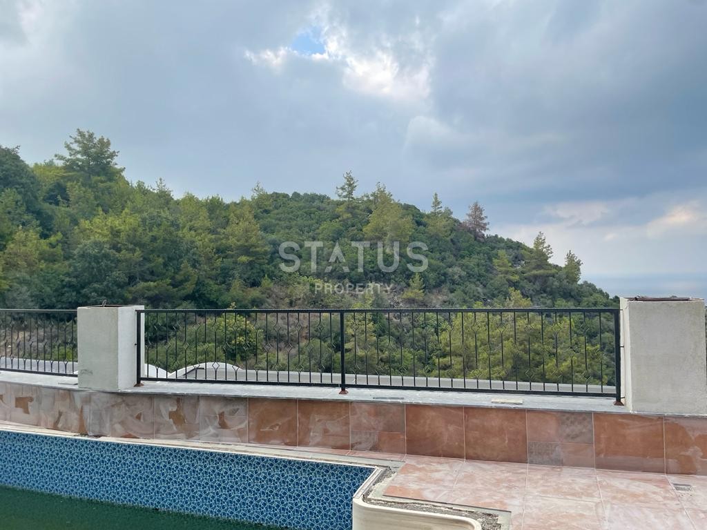 Three-storey villa 5+1 in a complex of villas on the first coastline in Kargicak, 350m2 фото 6