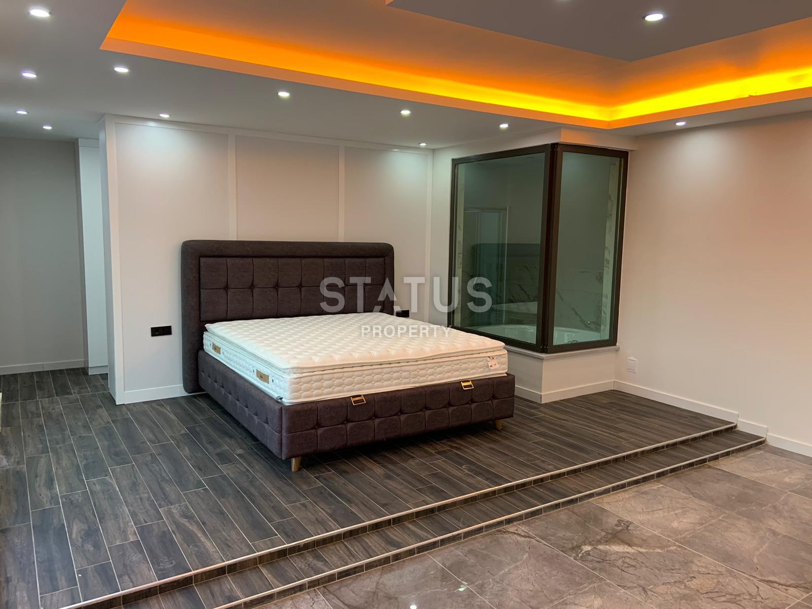 Three-storey villa 5+1 in a complex of villas on the first coastline in Kargicak, 350m2 фото 28