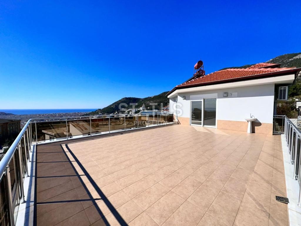 Three-storey villa with a private pool and breathtaking views, 450m2 фото 3