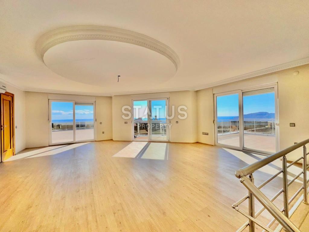 Three-storey villa with a private pool and breathtaking views, 450m2 фото 16