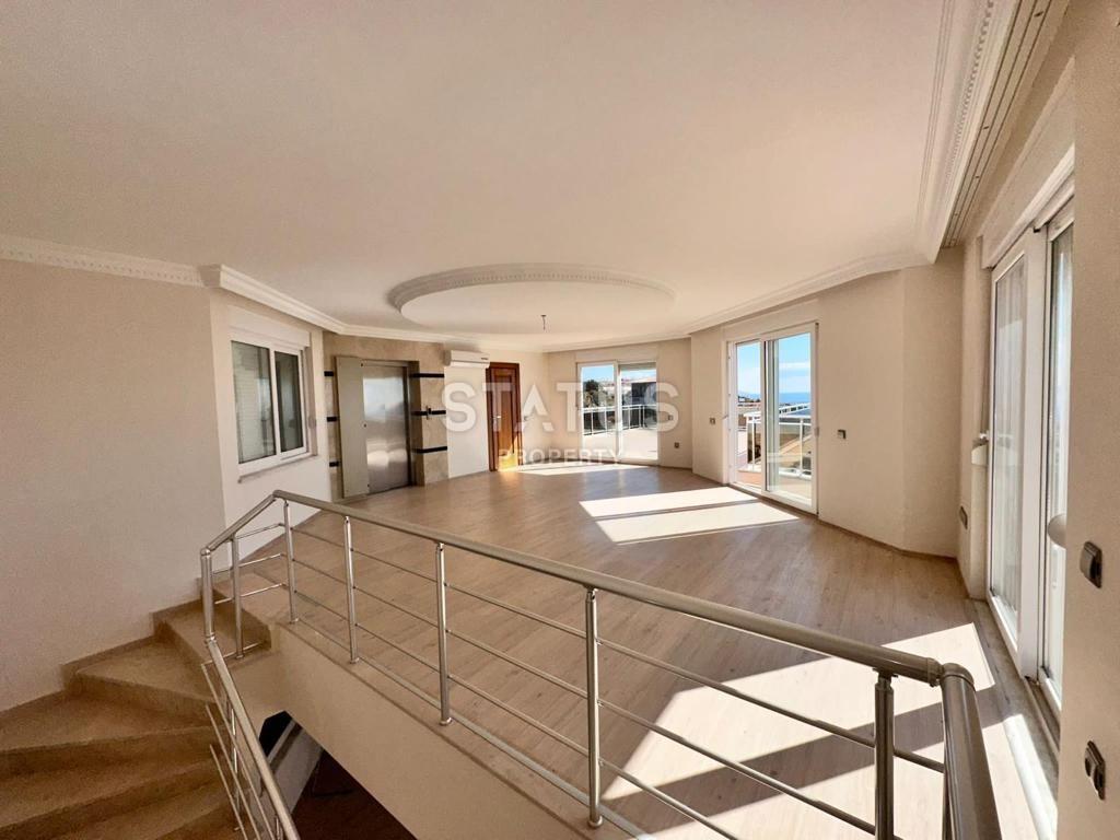 Three-storey villa with a private pool and breathtaking views, 450m2 фото 17