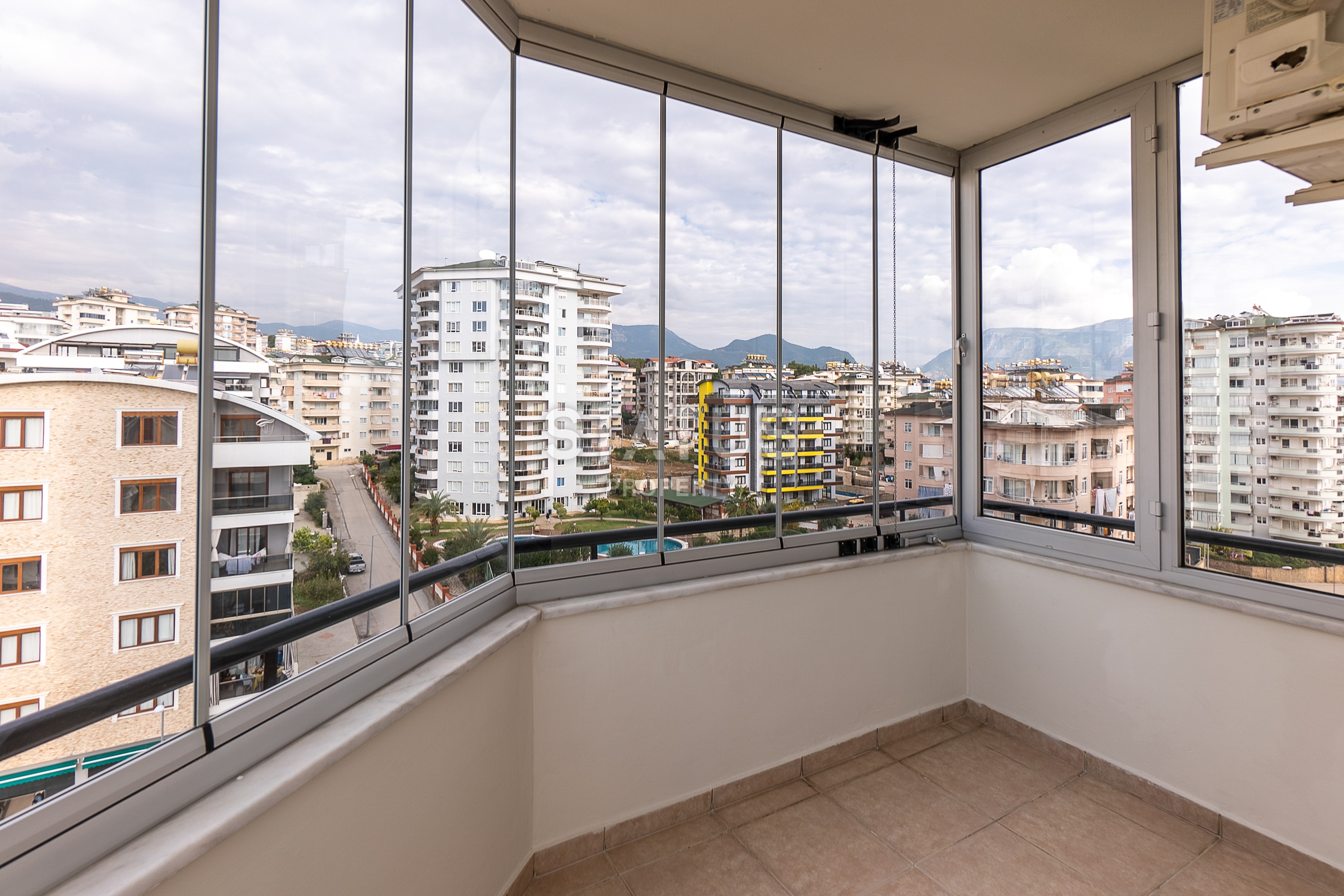 Stylish apartment 2+1 in a good complex in the Cikcili area, 110m2 фото 9