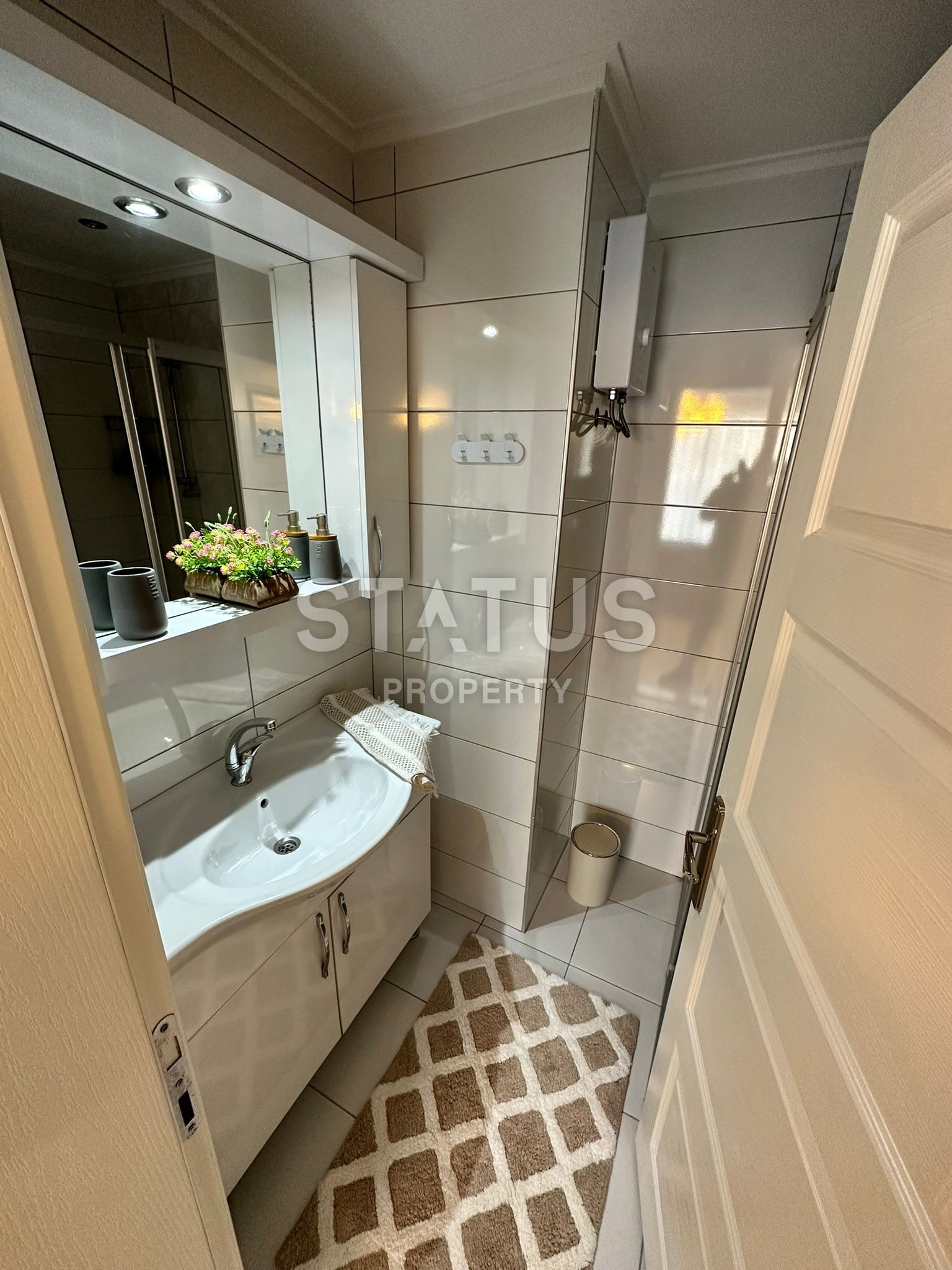 Полностью обновлённая квартира 2+1 с новой люкс мебелью и техникой в Махмутларе,120м2 фото 12