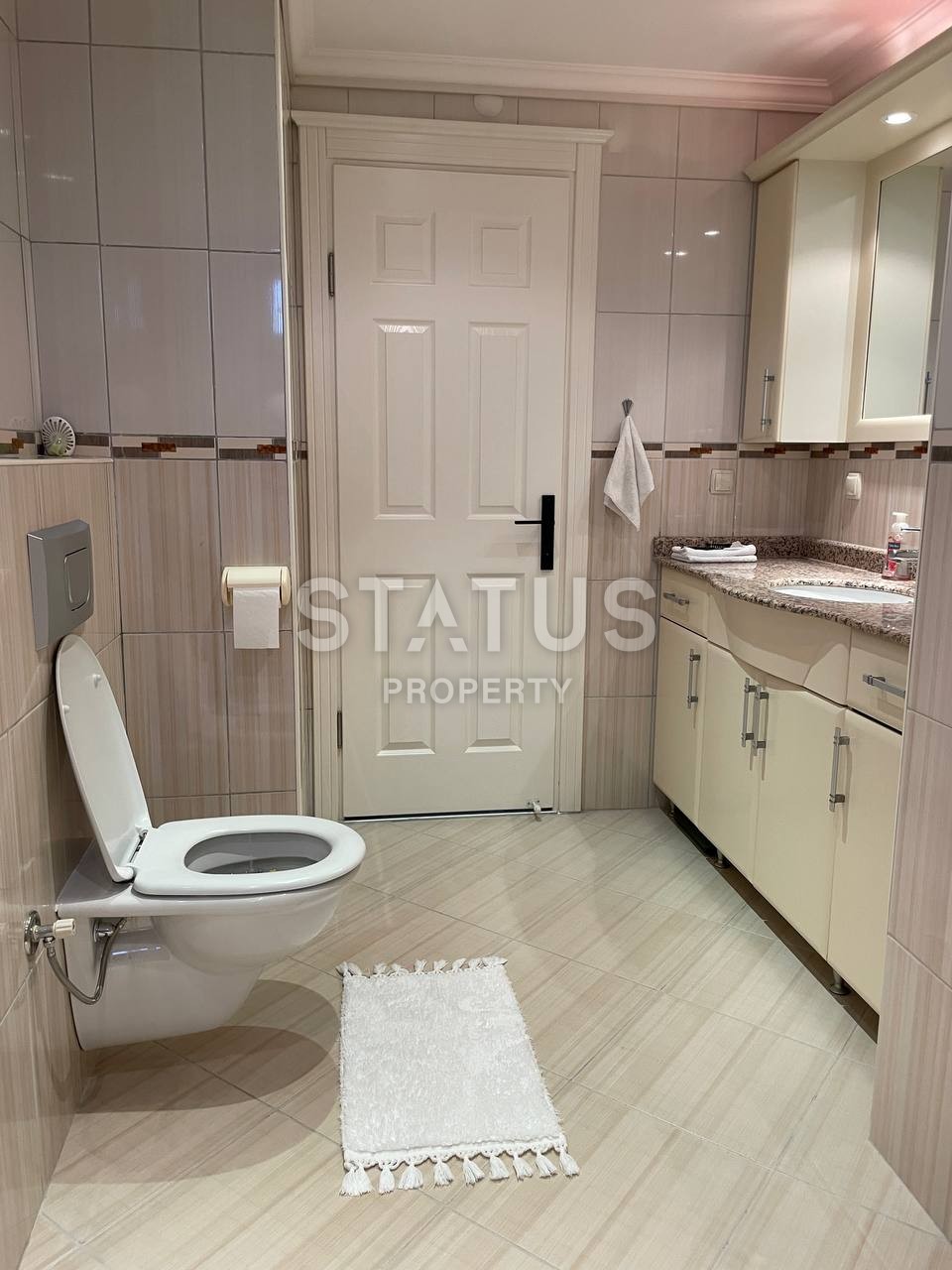 Spacious apartment 2+1 with ready renovation and incredible views in Mahmutlar, 150 m2 фото 22