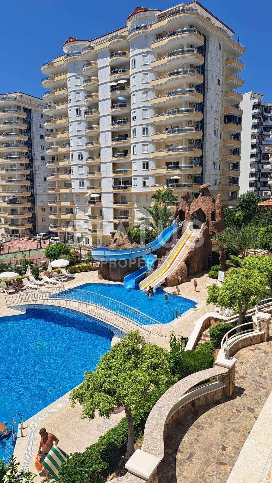 Spacious apartment 2+1 with ready renovation and incredible views in Mahmutlar, 150 m2 фото 34