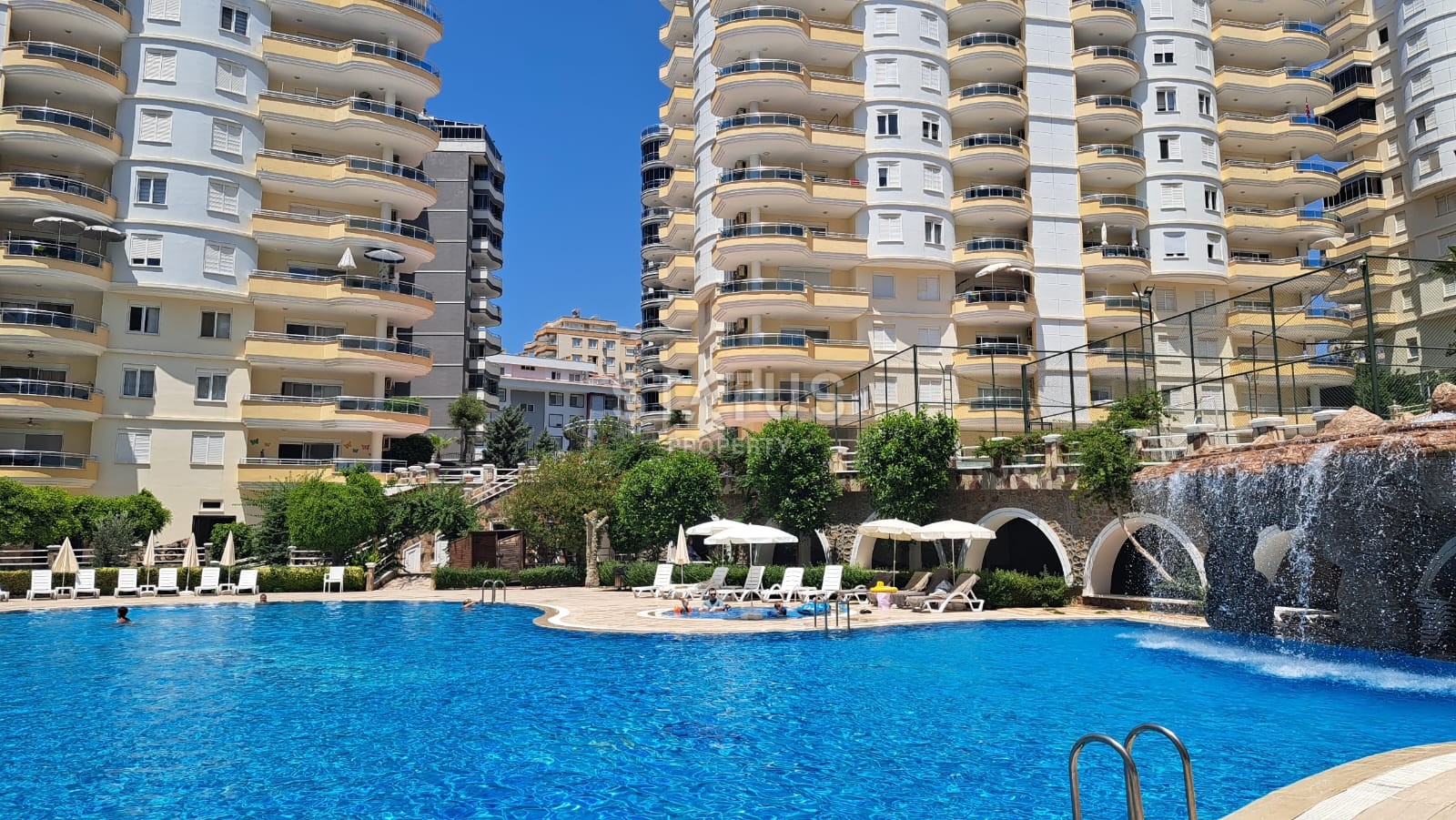 Spacious apartment 2+1 with ready renovation and incredible views in Mahmutlar, 150 m2 фото 36