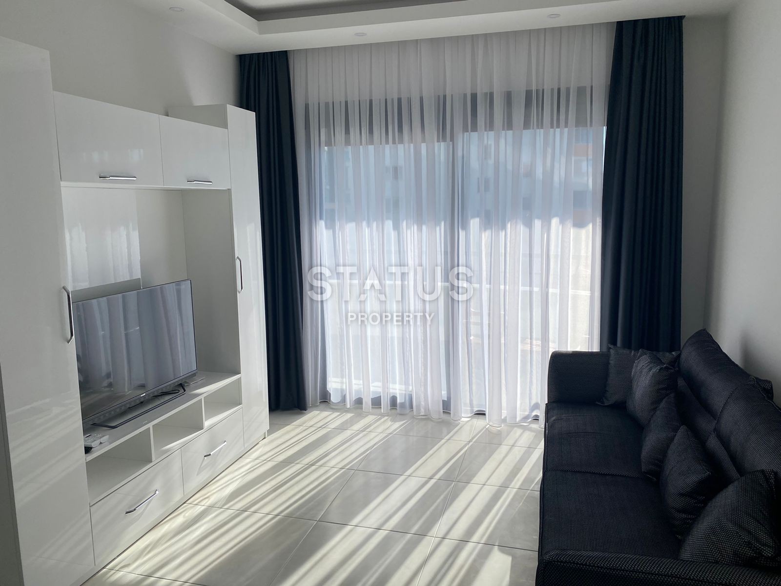 Светлая квартира 1+1 в шикарном новом комплексе в Махмутларе. фото 3