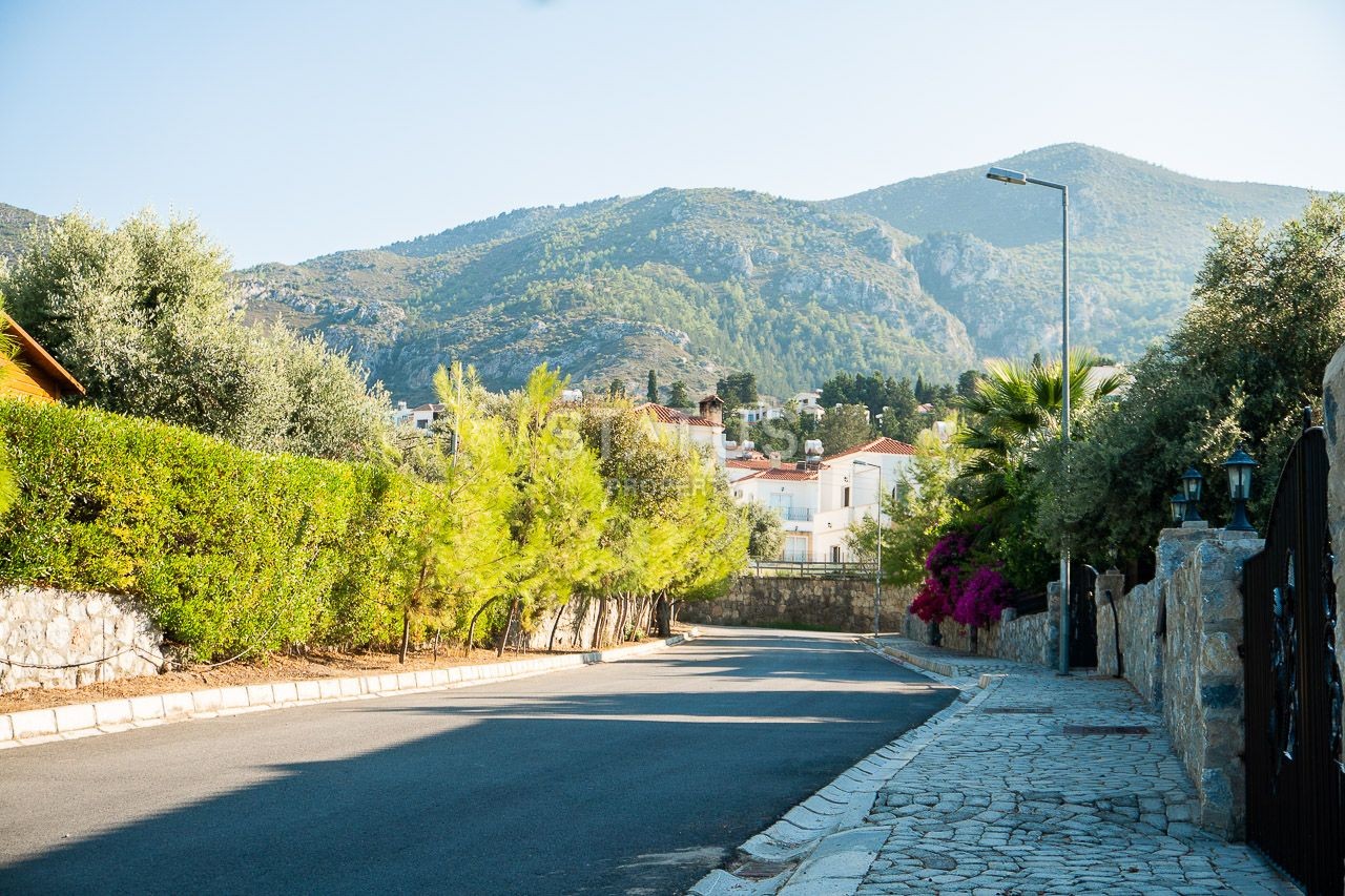 5-room villa 250 m? 10 minutes from the sea. фото 21