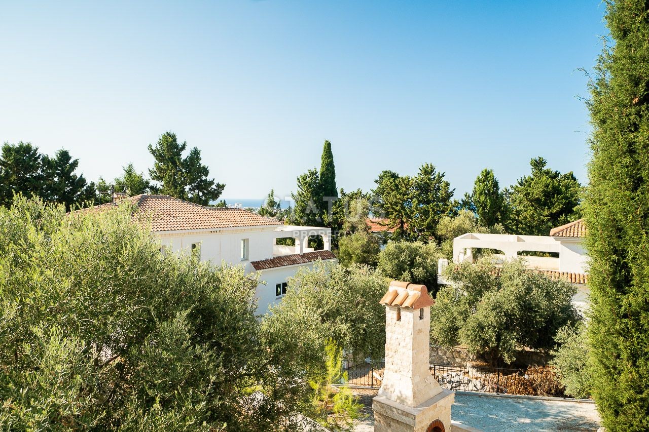 5-room villa 250 m? 10 minutes from the sea. фото 32