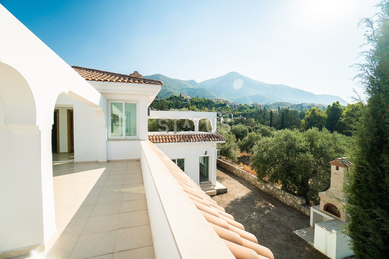 5-room villa 250 m? 10 minutes from the sea. фото 37