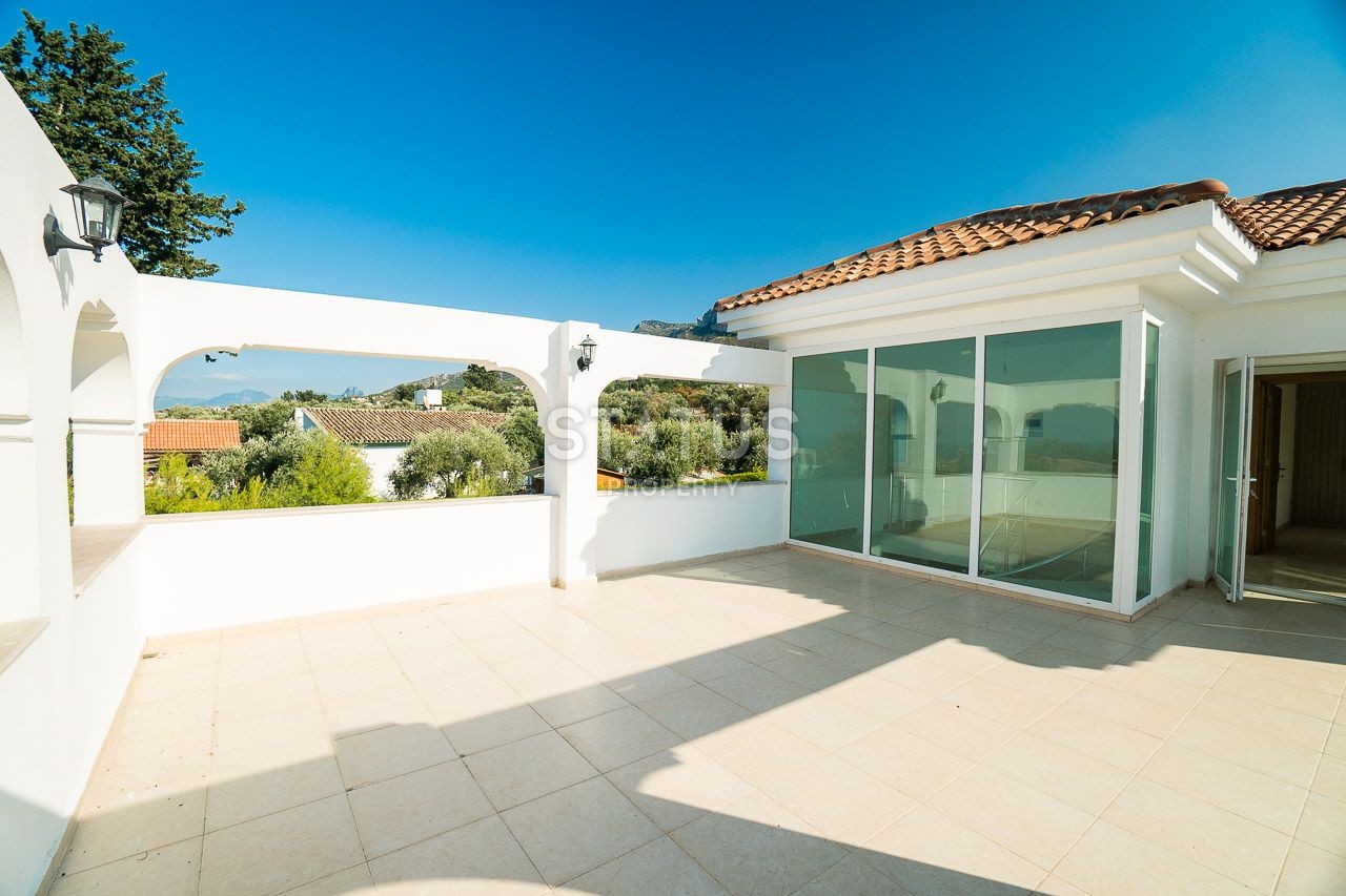 5-room villa 250 m? 10 minutes from the sea. фото 38