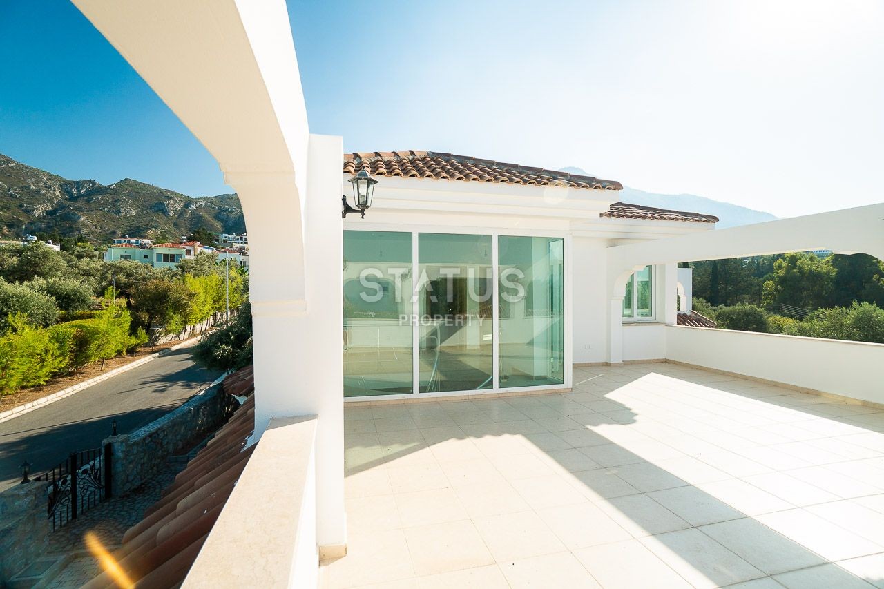 5-room villa 250 m? 10 minutes from the sea. фото 41