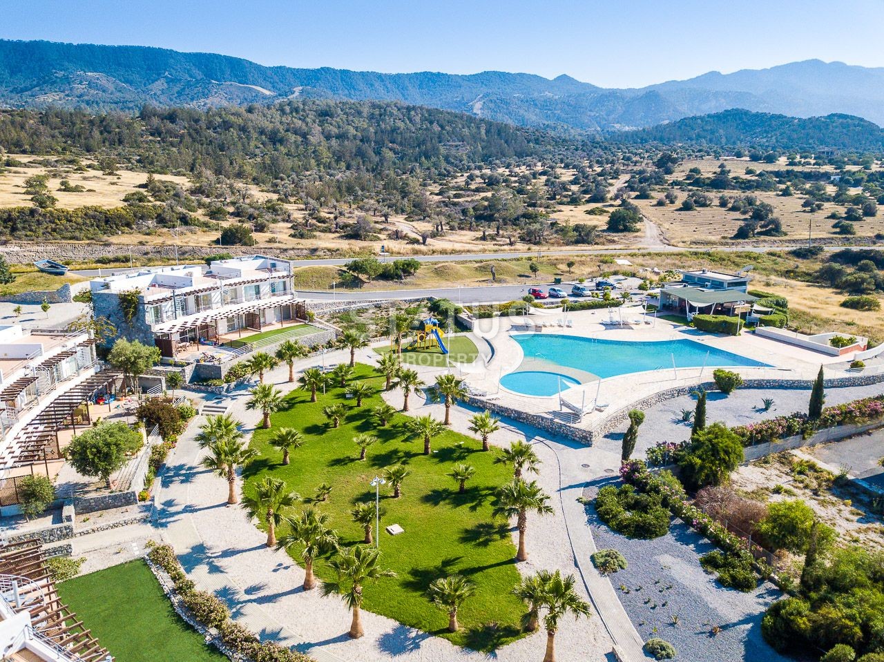 2-комнатные  апартаменты с полной меблировкой в 100 метрах от пляжа, 57 м2 фото 36