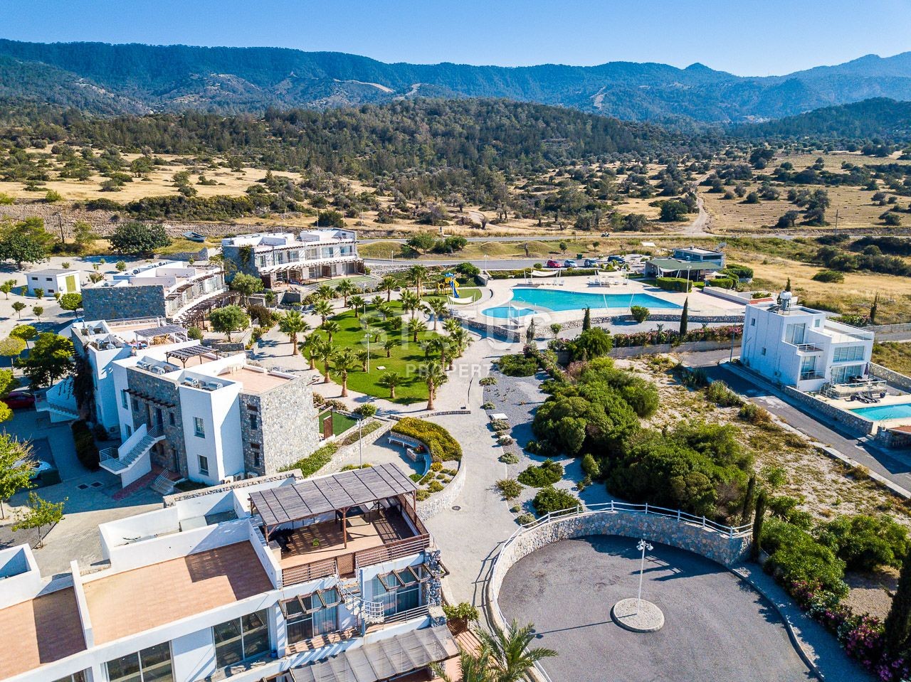 2-комнатные  апартаменты с полной меблировкой в 100 метрах от пляжа, 57 м2 фото 37