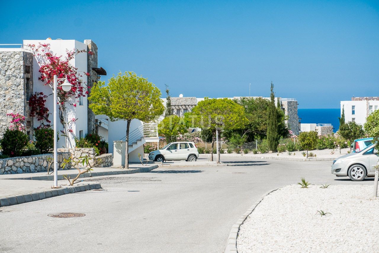 2-комнатные  апартаменты с полной меблировкой в 100 метрах от пляжа, 57 м2 фото 57