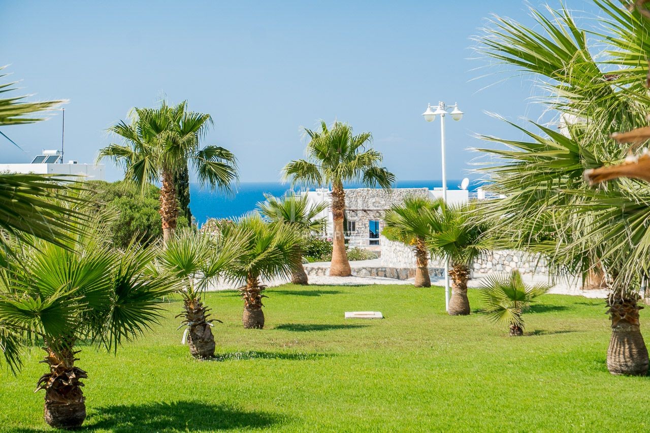 2-комнатные  апартаменты с полной меблировкой в 100 метрах от пляжа, 57 м2 фото 79