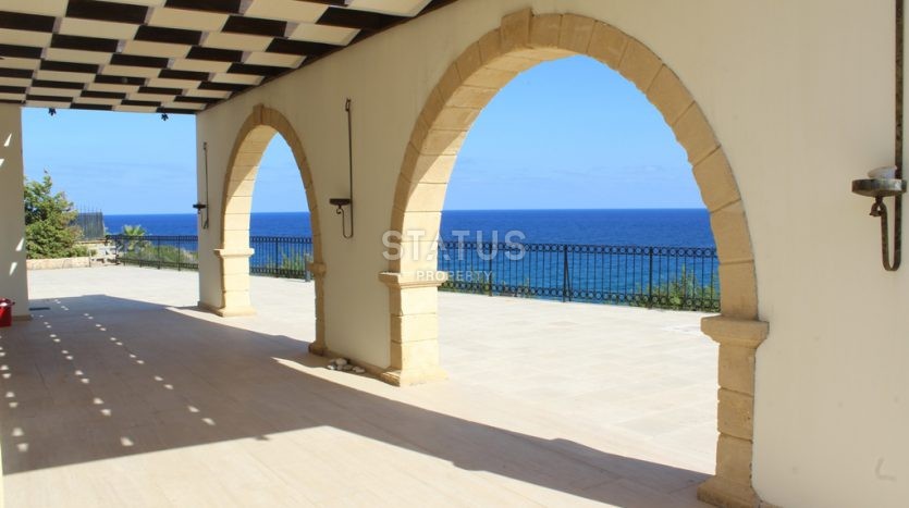 5-комнатная вилла 410 м2 в 100 метрах от песчаного пляжа. фото 6