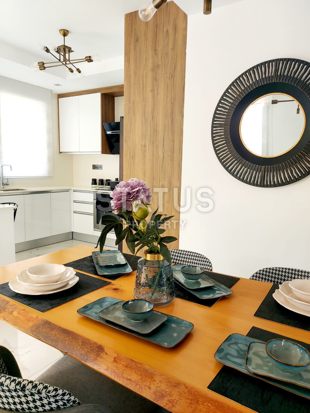 Villa Duplex 3+1 ( 284 m? ) with a terrace in Alsancak фото 6