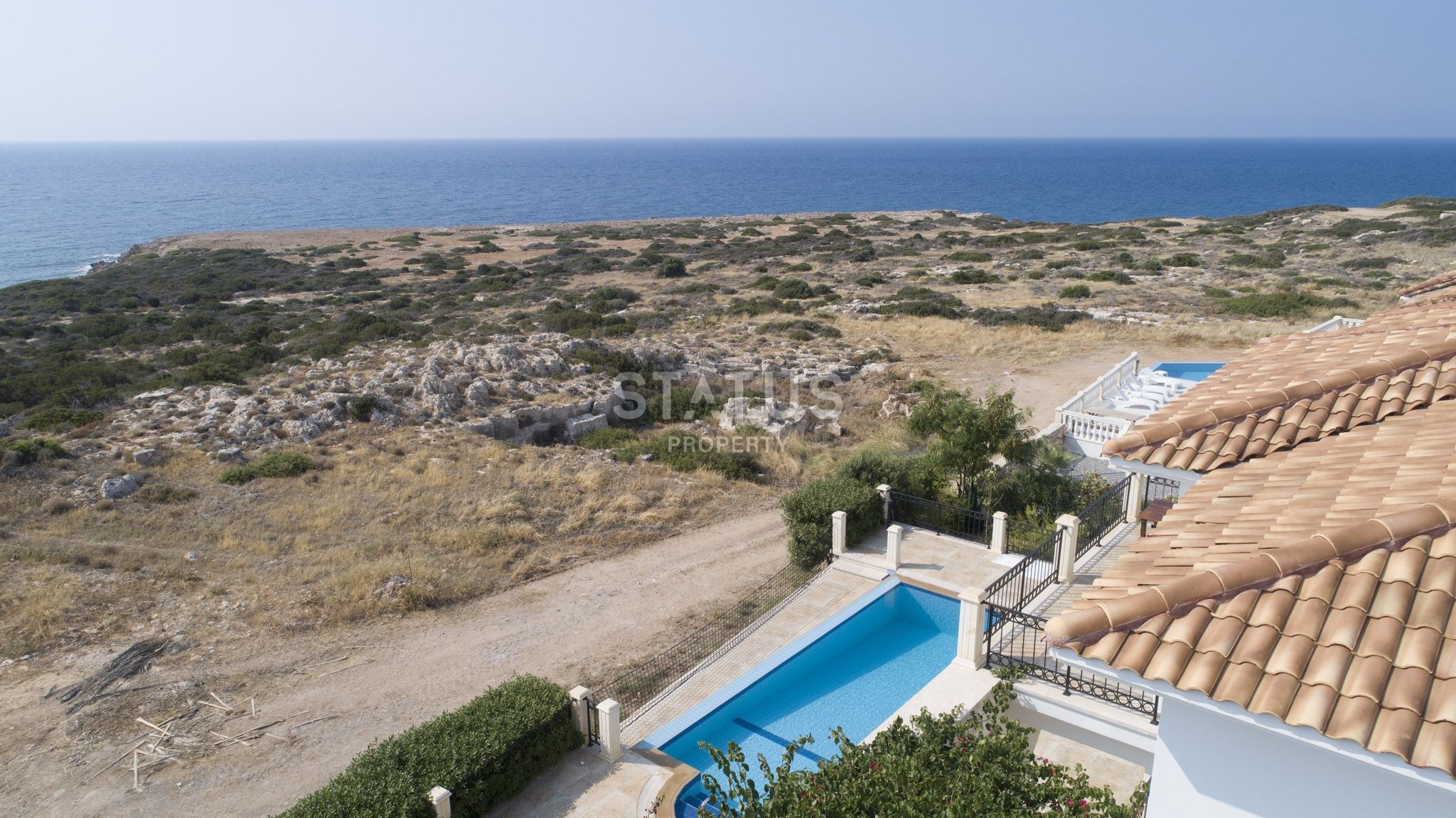 4-комнатная вилла 180м2 с собственным бассейном на первой линии от моря фото 4