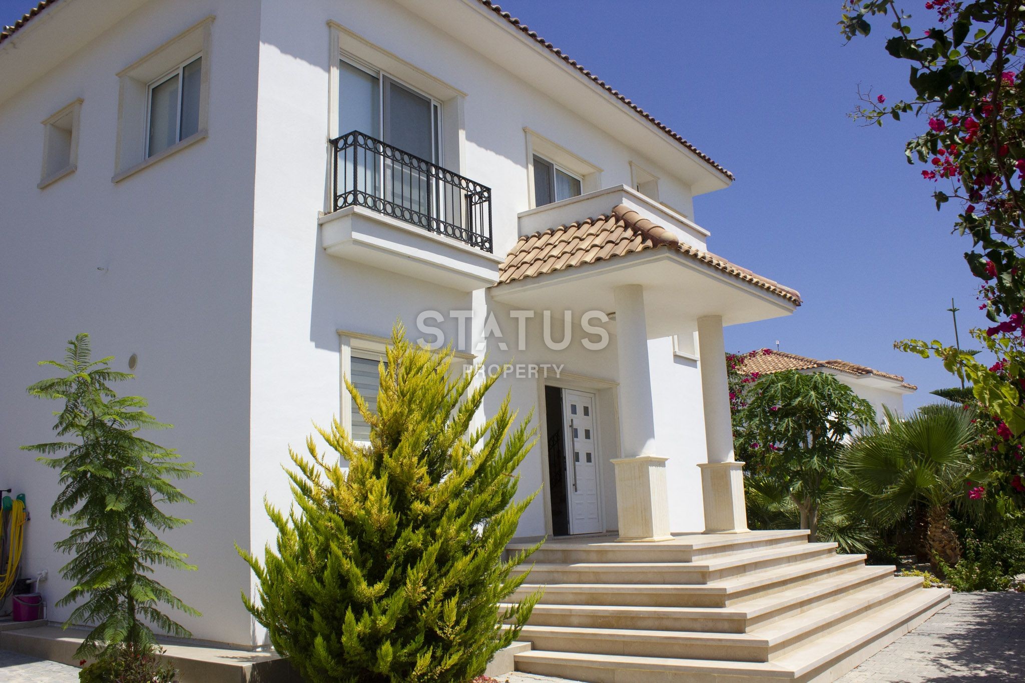 4-комнатная вилла 180м2 с собственным бассейном на первой линии от моря фото 6