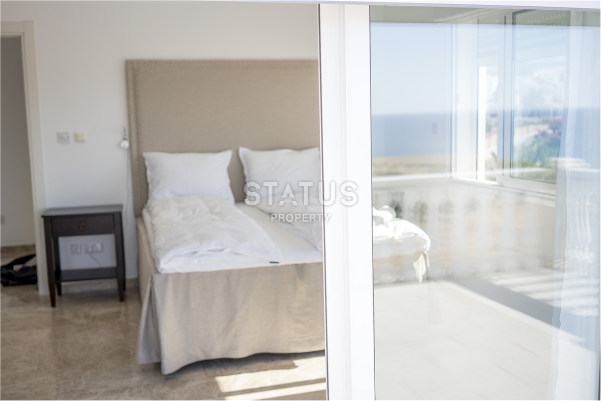 4-комнатная вилла 180м2 с собственным бассейном на первой линии от моря фото 30