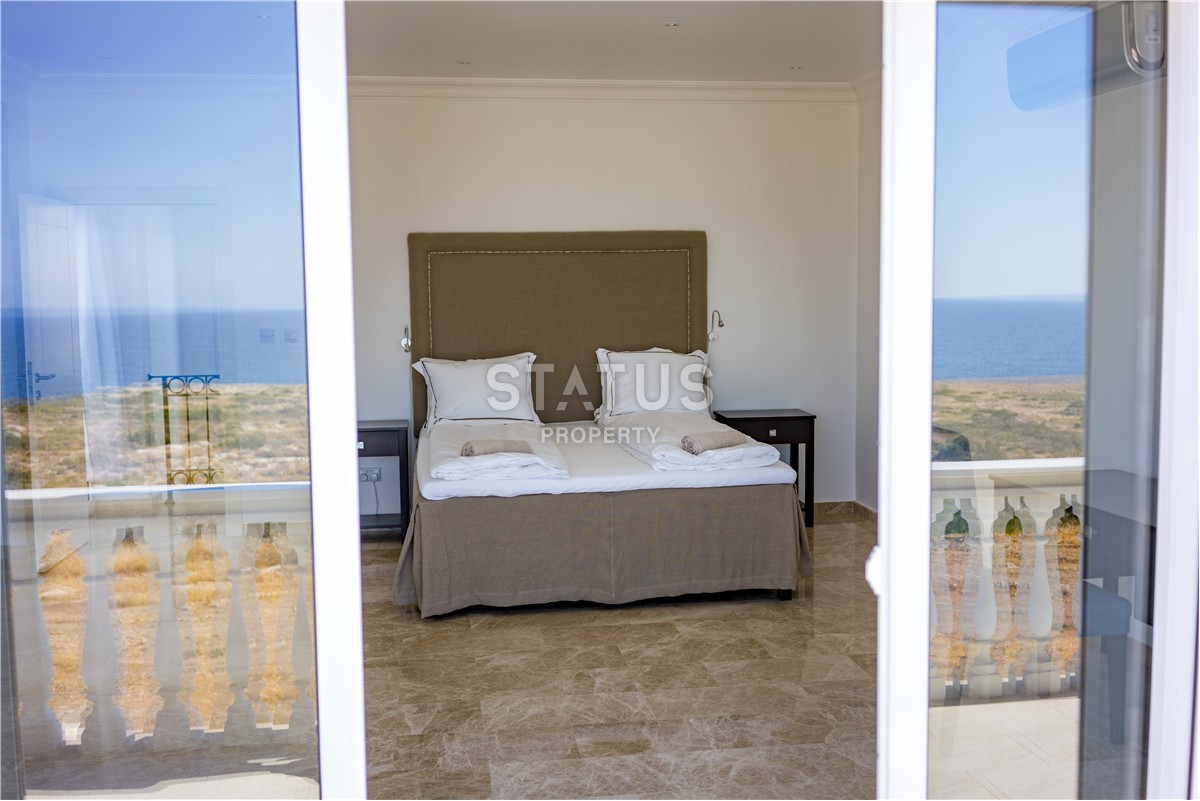 4-комнатная вилла 180м2 с собственным бассейном на первой линии от моря фото 31