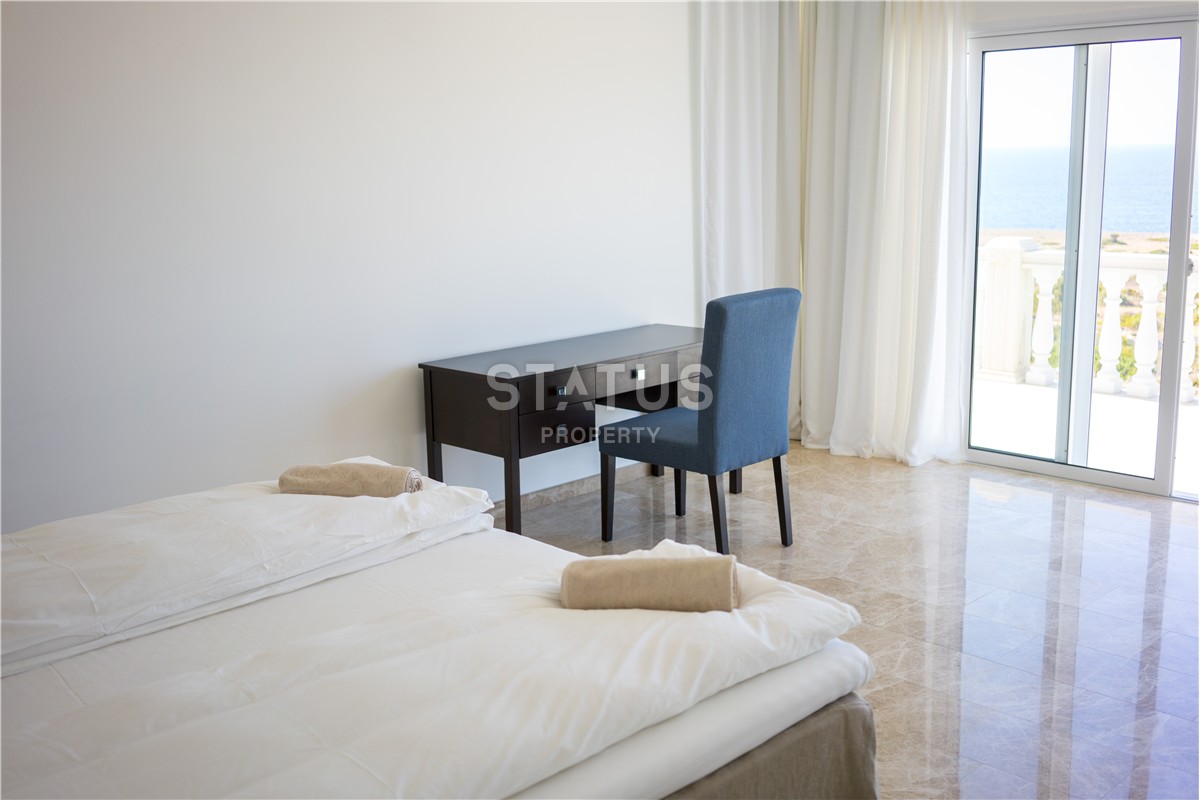 4-комнатная вилла 180м2 с собственным бассейном на первой линии от моря фото 32