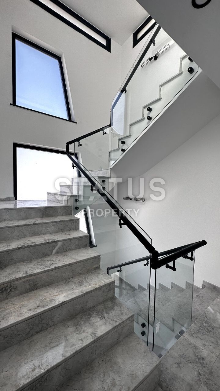 5-комнатная вилла 304 м +30 м? терраса у пляжа Сардунья бэй фото 17