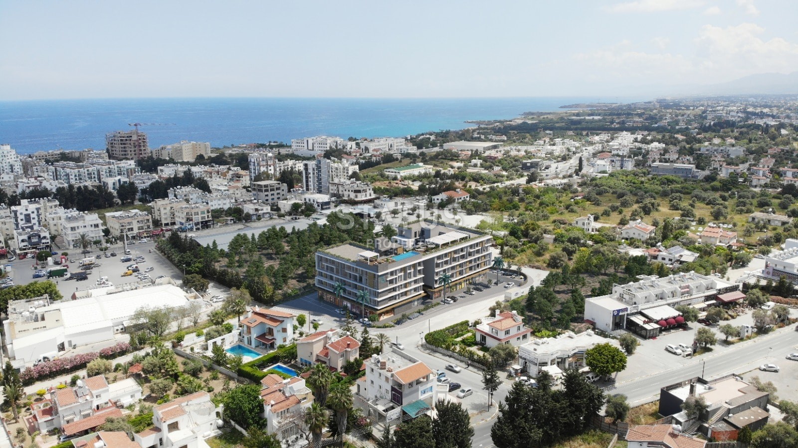 2-room apartment 52 m? in a luxury complex in the center of Kyrenia фото 8