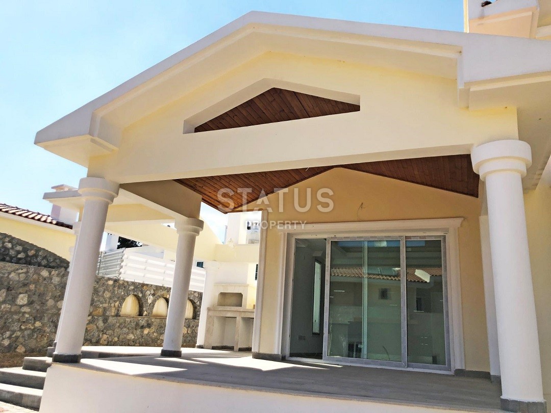 4-комнатная готовая вилла 250 м? в 5 минутах Necat Br?t?sh School  фото 5