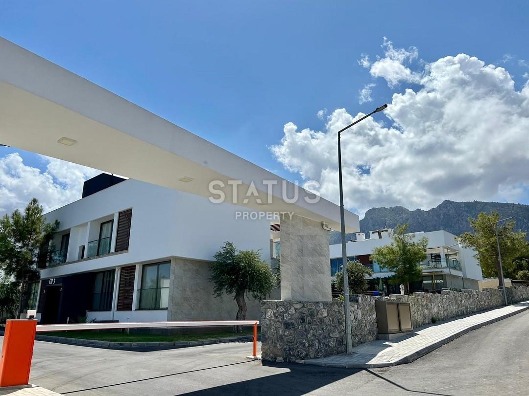 3-room apartment fully furnished 102 m?+60 m? terrace in a luxury complex 500 meters from the beach фото 3