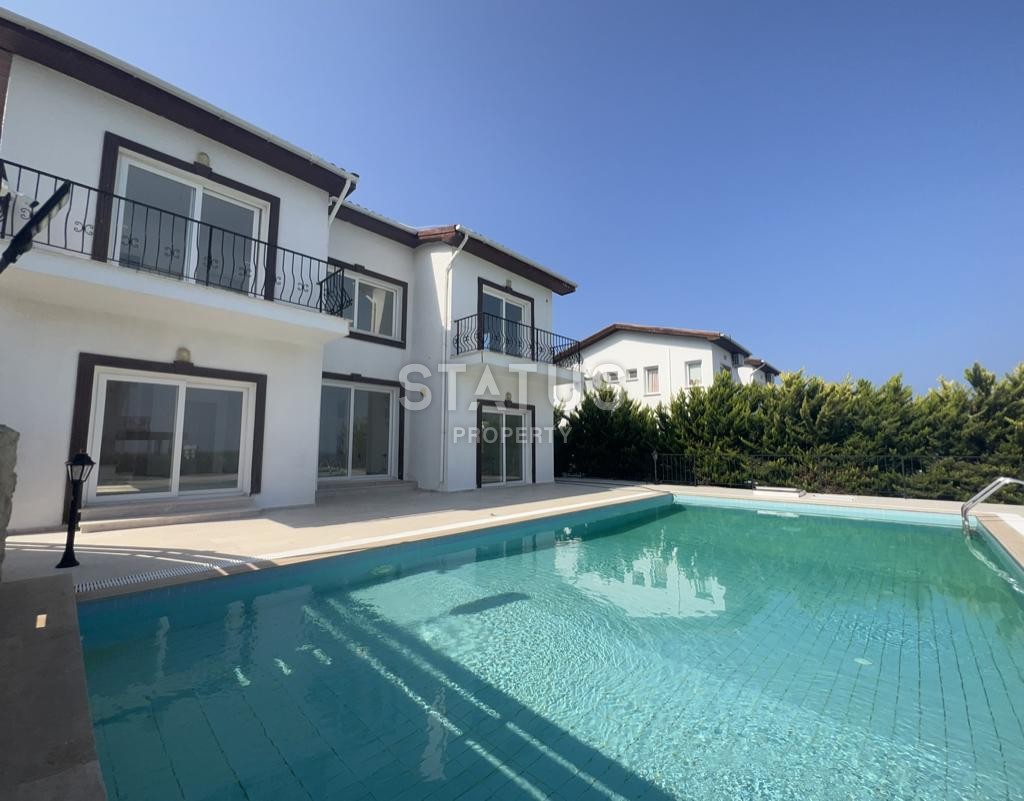 Роскошная вилла 200 м? с большим бассейном в Лапте фото 8