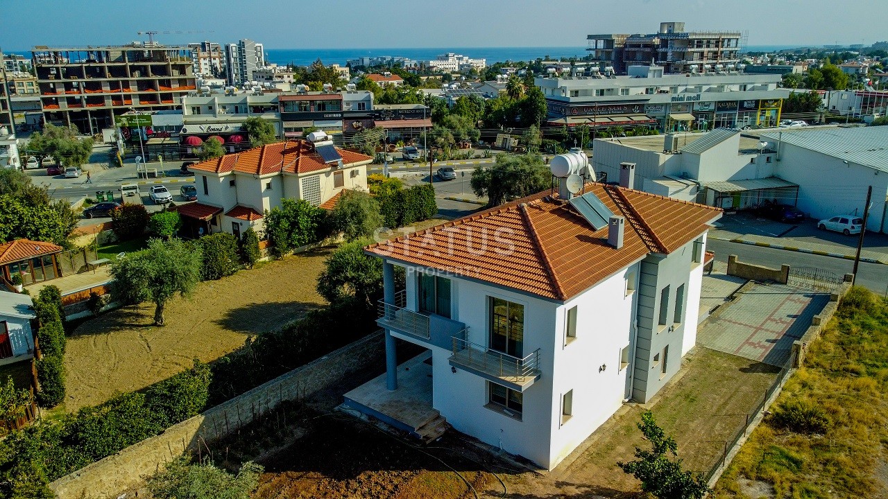 4-room villa (265 m?) with a large plot of land in Doankey фото 4