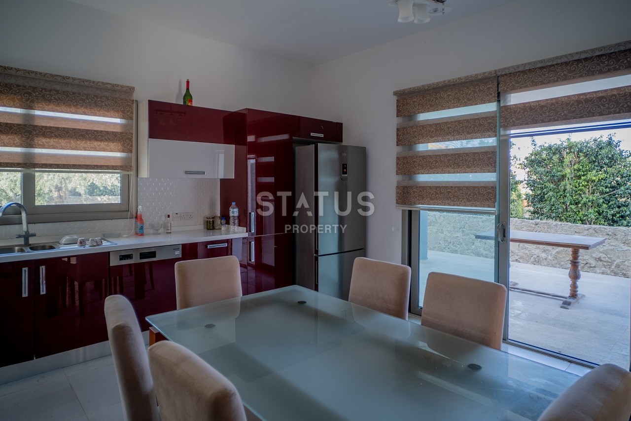 4-room villa (265 m?) with a large plot of land in Doankey фото 8