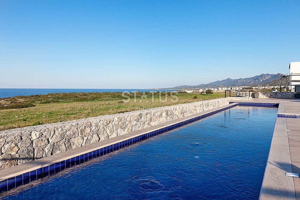 Современная четырехкомнатная вилла 180 м2 в комплексе на первой линии от моря фото 26