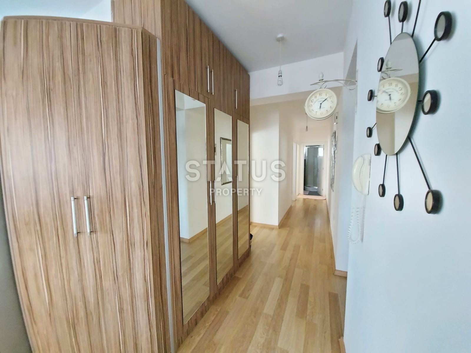 Четырехкомнатная квартира 120 м2   в центре Кирении фото 1