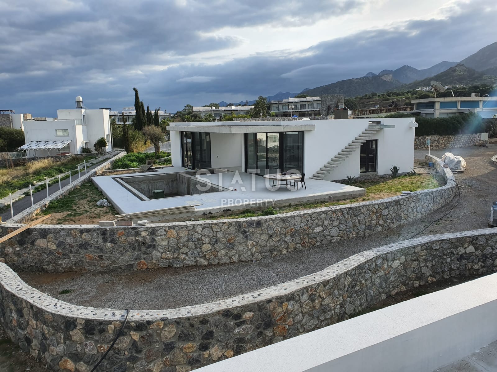 Роскошная вилла 3+1 (183 м?) с бассейном  в 100 метрах от пляжа фото 8