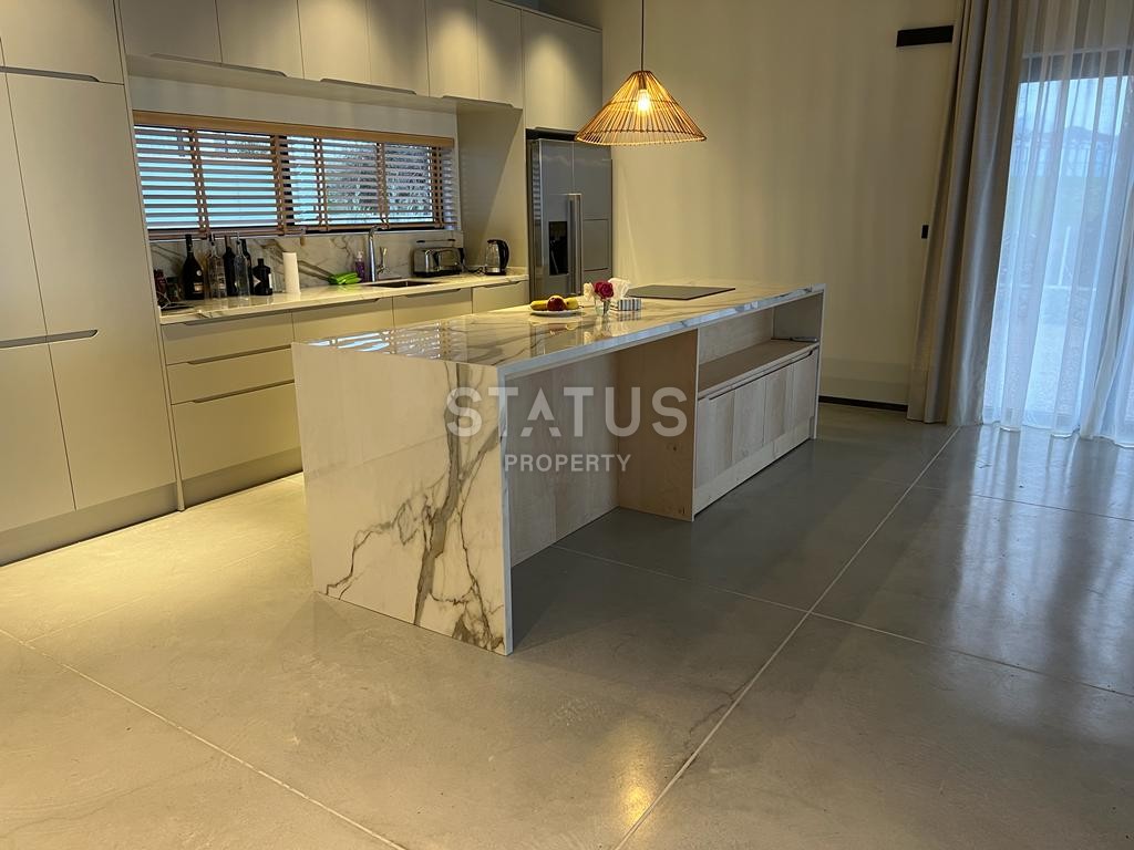 Роскошная вилла 3+1 (183 м?) с бассейном  в 100 метрах от пляжа фото 17