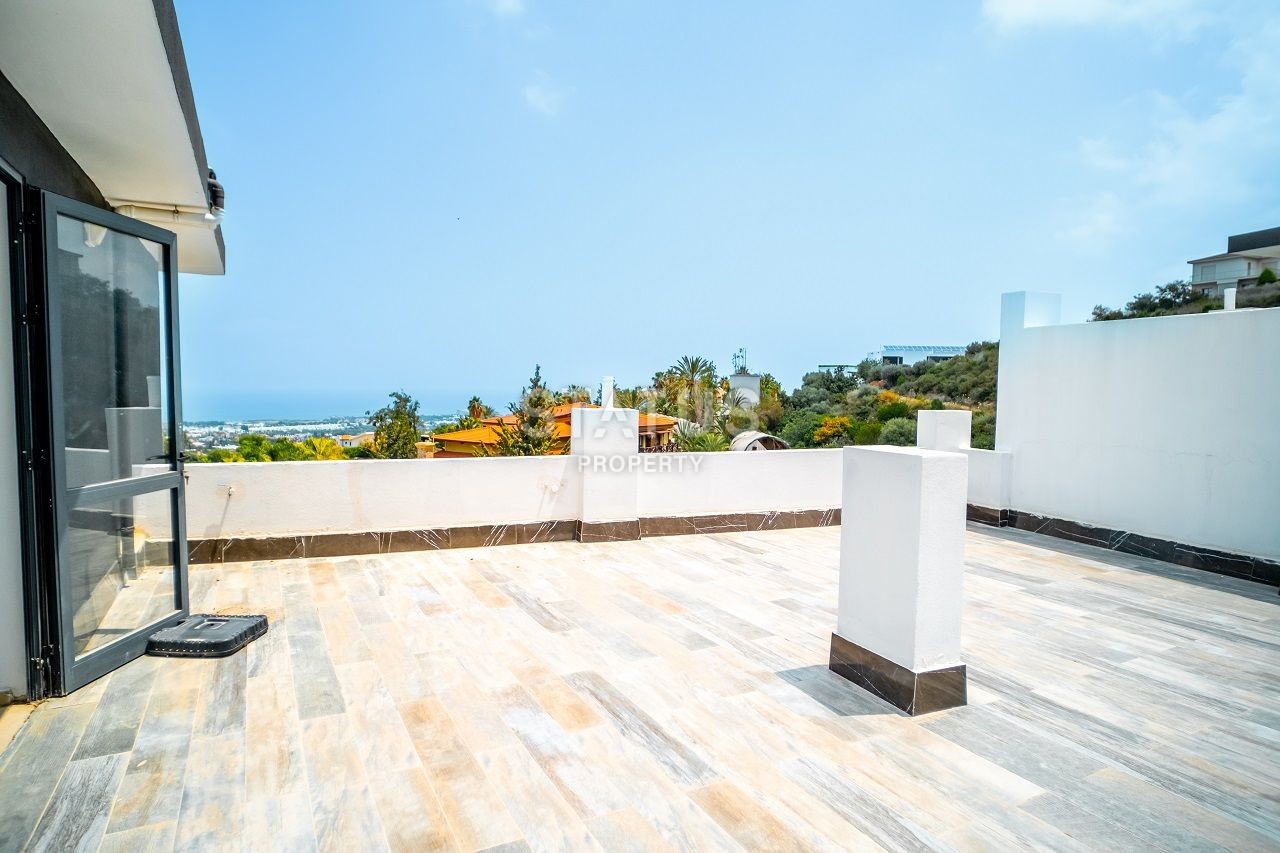 Трехкомнатная квартира 120 м2 с большой террасой на крыше в Беллапаисе фото 19