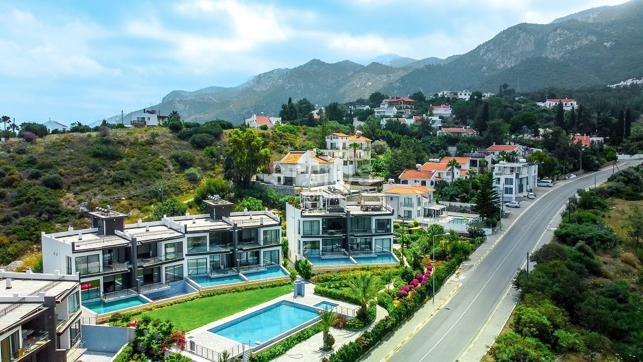 Квартира 4+1 (230 м2) с частным бассейном в Беллапаисе фото 9