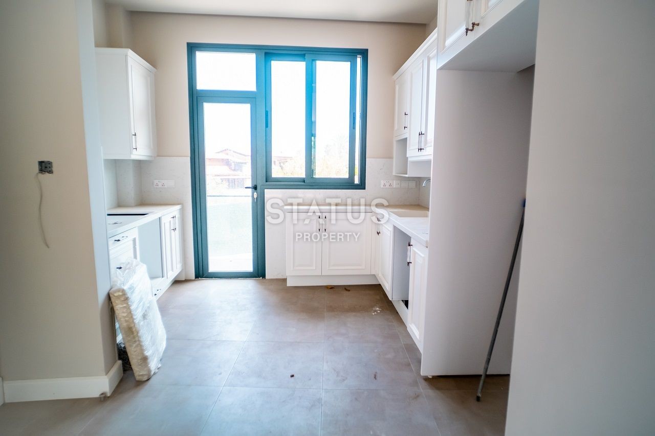 Квартира 4+1 (230 м2) с частным бассейном в Беллапаисе фото 25