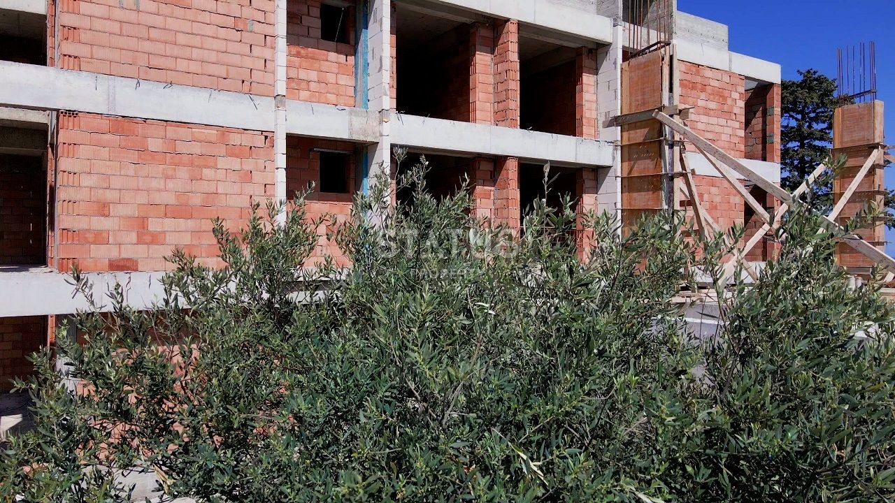 Квартира 2+1(88 м? ) в красивом комплексе у подножия гор фото 30